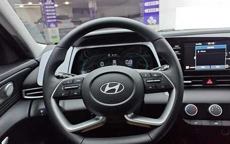 Hyundai Elantra, 2023 год, 1 655 000 рублей, 8 фотография