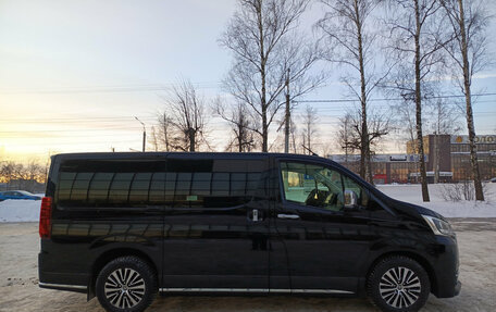 Toyota HiAce H300, 2021 год, 6 699 000 рублей, 4 фотография