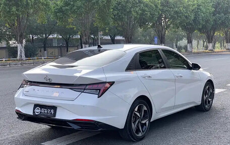 Hyundai Elantra, 2022 год, 1 200 000 рублей, 4 фотография