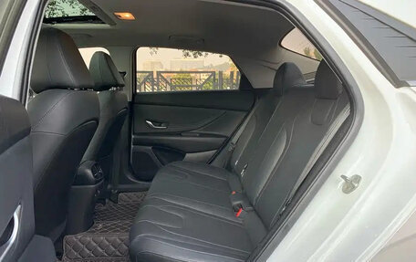 Hyundai Elantra, 2022 год, 1 200 000 рублей, 24 фотография