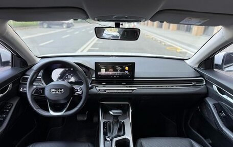 Geely Emgrand, 2022 год, 990 000 рублей, 9 фотография