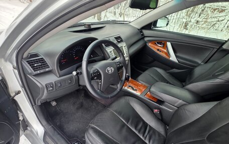 Toyota Camry, 2010 год, 1 280 000 рублей, 7 фотография