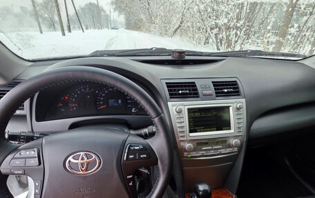 Toyota Camry, 2010 год, 1 280 000 рублей, 10 фотография