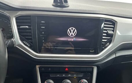 Volkswagen T-Roc I, 2022 год, 1 600 000 рублей, 8 фотография