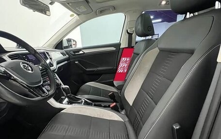 Volkswagen T-Roc I, 2022 год, 1 600 000 рублей, 9 фотография