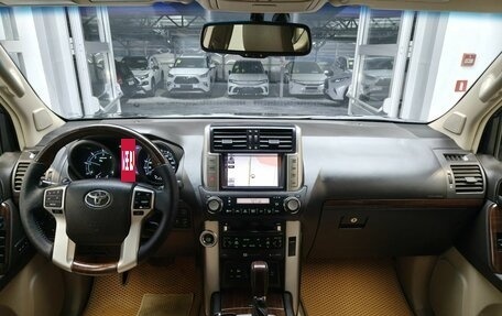 Toyota Land Cruiser Prado 150 рестайлинг 2, 2010 год, 2 950 000 рублей, 10 фотография