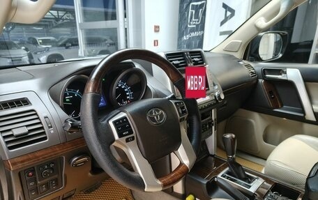 Toyota Land Cruiser Prado 150 рестайлинг 2, 2010 год, 2 950 000 рублей, 8 фотография