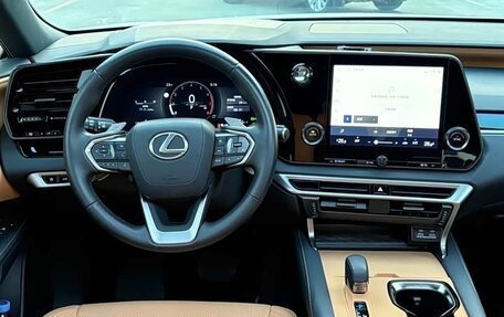 Lexus RX IV рестайлинг, 2025 год, 7 140 000 рублей, 8 фотография