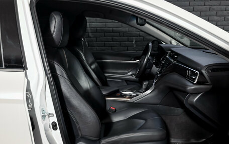 Toyota Camry, 2020 год, 3 120 000 рублей, 10 фотография