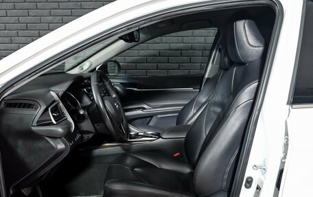 Toyota Camry, 2020 год, 3 120 000 рублей, 9 фотография