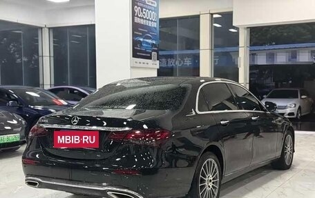 Mercedes-Benz E-Класс, 2023 год, 5 560 000 рублей, 4 фотография