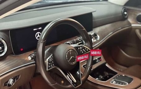 Mercedes-Benz E-Класс, 2023 год, 5 560 000 рублей, 7 фотография