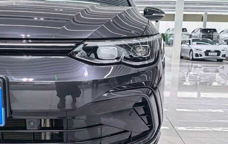 Volkswagen Golf VIII, 2023 год, 2 120 000 рублей, 7 фотография