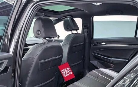 Volkswagen Golf VIII, 2023 год, 2 120 000 рублей, 17 фотография