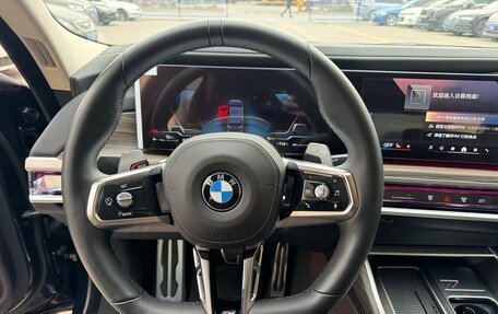 BMW 7 серия, 2025 год, 15 000 000 рублей, 9 фотография