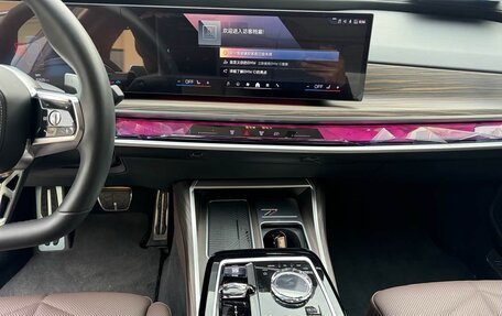 BMW 7 серия, 2025 год, 15 000 000 рублей, 15 фотография