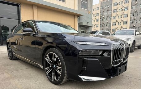 BMW 7 серия, 2025 год, 15 000 000 рублей, 3 фотография