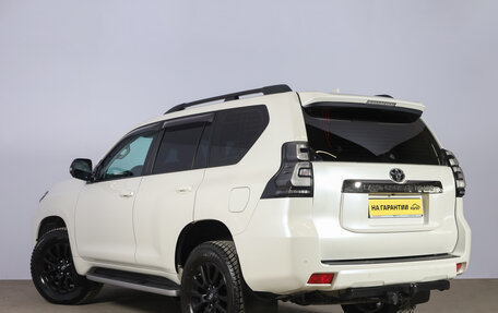 Toyota Land Cruiser Prado 150 рестайлинг 2, 2020 год, 6 199 000 рублей, 7 фотография