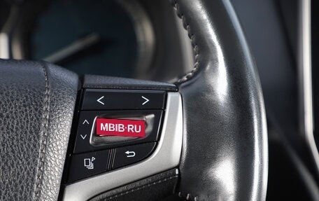 Toyota Land Cruiser Prado 150 рестайлинг 2, 2020 год, 6 199 000 рублей, 13 фотография