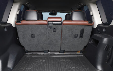 Toyota Land Cruiser Prado 150 рестайлинг 2, 2020 год, 6 199 000 рублей, 21 фотография