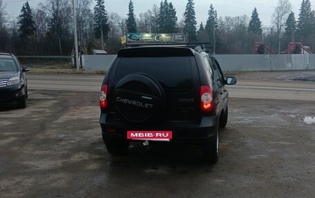 Chevrolet Niva I рестайлинг, 2009 год, 300 000 рублей, 3 фотография