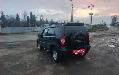 Chevrolet Niva I рестайлинг, 2009 год, 300 000 рублей, 4 фотография