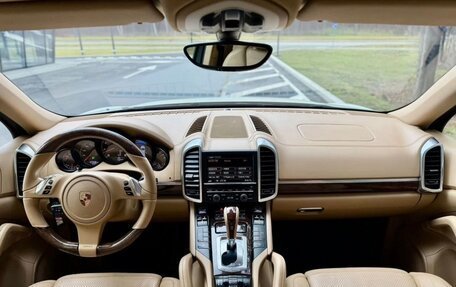 Porsche Cayenne III, 2011 год, 2 850 000 рублей, 10 фотография