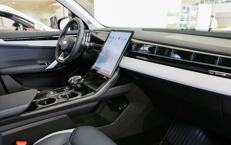 Geely Atlas, 2025 год, 4 081 000 рублей, 21 фотография