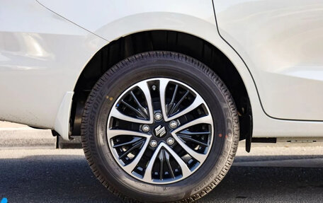 Suzuki Ertiga II, 2026 год, 2 150 000 рублей, 29 фотография