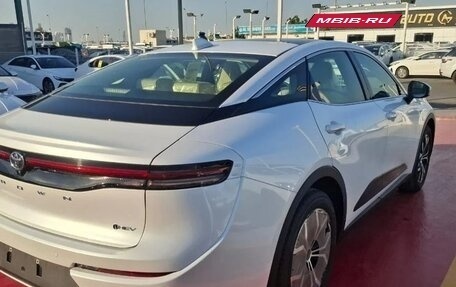 Toyota Crown, 2026 год, 7 500 000 рублей, 4 фотография