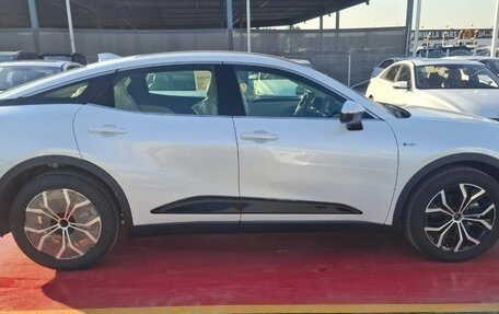 Toyota Crown, 2026 год, 7 500 000 рублей, 5 фотография