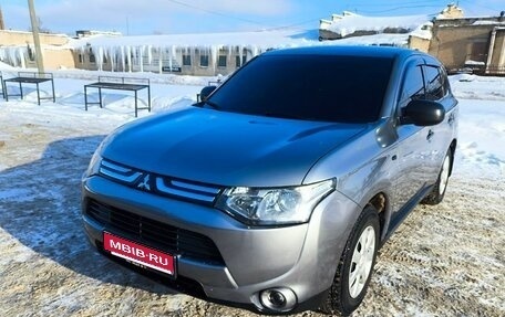 Mitsubishi Outlander III рестайлинг 3, 2013 год, 1 150 000 рублей, 1 фотография
