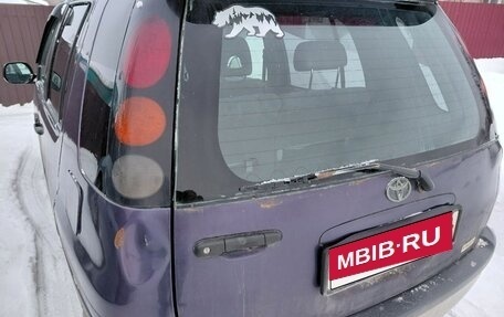 Toyota Raum I, 1998 год, 261 000 рублей, 2 фотография