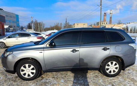Mitsubishi Outlander III рестайлинг 3, 2013 год, 1 150 000 рублей, 3 фотография