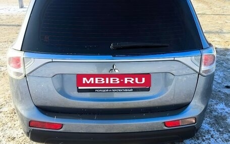 Mitsubishi Outlander III рестайлинг 3, 2013 год, 1 150 000 рублей, 7 фотография