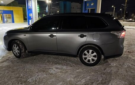 Mitsubishi Outlander III рестайлинг 3, 2013 год, 1 150 000 рублей, 29 фотография