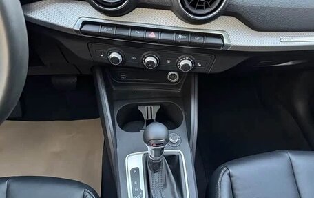 Audi Q2 I, 2022 год, 2 300 000 рублей, 10 фотография