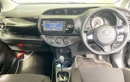 Toyota Vitz, 2019 год, 1 050 000 рублей, 4 фотография