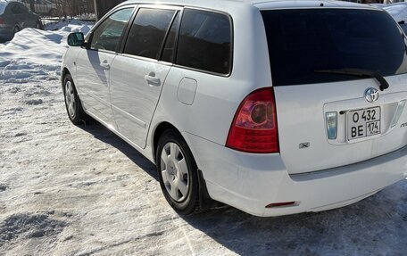 Toyota Corolla, 2004 год, 650 000 рублей, 3 фотография