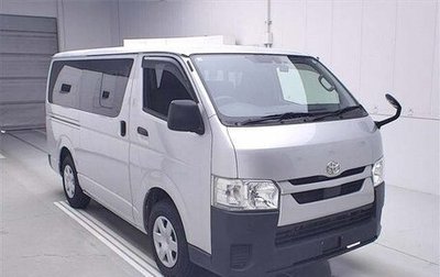 Toyota HiAce H200, 2020 год, 3 850 000 рублей, 1 фотография