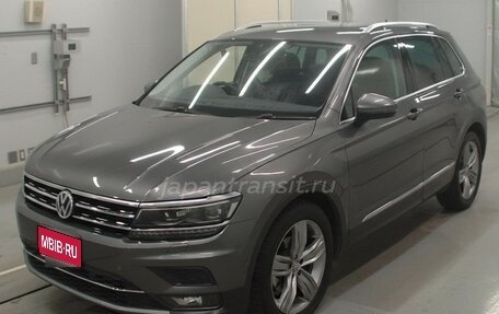 Volkswagen Tiguan II, 2018 год, 1 850 230 рублей, 1 фотография