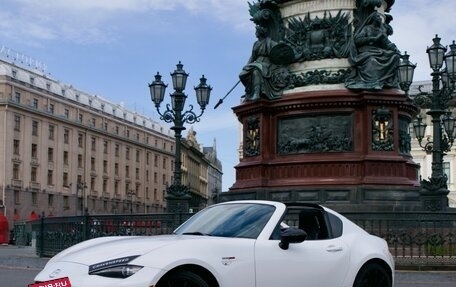 Mazda MX-5, 2017 год, 2 790 000 рублей, 9 фотография