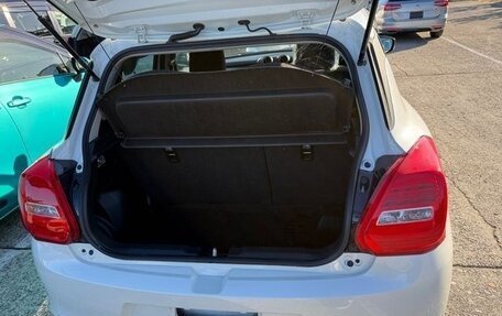 Suzuki Swift V, 2017 год, 800 000 рублей, 11 фотография