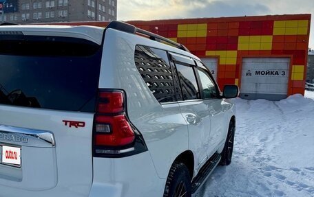 Toyota Land Cruiser Prado 150 рестайлинг 2, 2017 год, 4 550 000 рублей, 5 фотография