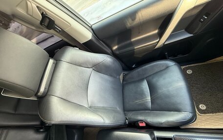 Toyota Land Cruiser Prado 150 рестайлинг 2, 2017 год, 4 550 000 рублей, 11 фотография