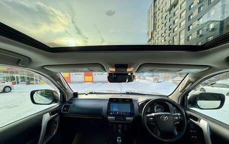 Toyota Land Cruiser Prado 150 рестайлинг 2, 2017 год, 4 550 000 рублей, 8 фотография