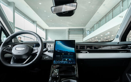 Geely Atlas, 2025 год, 4 080 990 рублей, 17 фотография