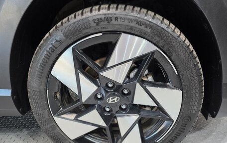 Hyundai Kona, 2023 год, 2 350 000 рублей, 5 фотография