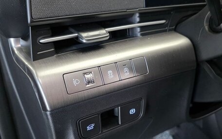 Hyundai Kona, 2023 год, 2 350 000 рублей, 11 фотография