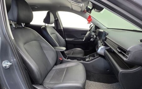 Hyundai Kona, 2023 год, 2 350 000 рублей, 8 фотография